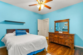 The Blue Room near Yale Hospital/Bridgeport